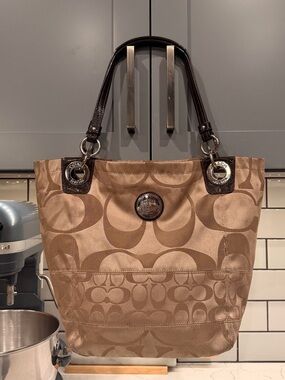 Coach Alex 14449 Signature Sateen Tan Brown Patent Leather Tote Shoulder Bag